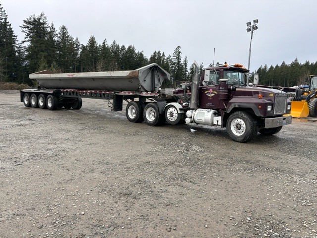 Used 1993 MACK RD688S at Papé Kenworth in Federal Way, WA