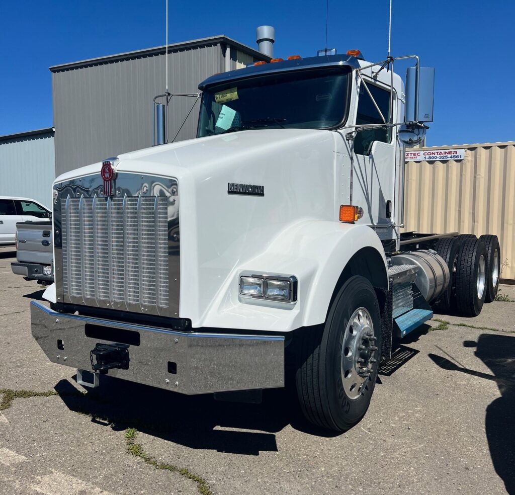 New 2024 KENWORTH T800 at Papé Kenworth in French Camp, CA