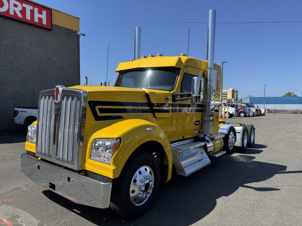 Used 2023 KENWORTH W900 at Papé Kenworth in Portland, OR