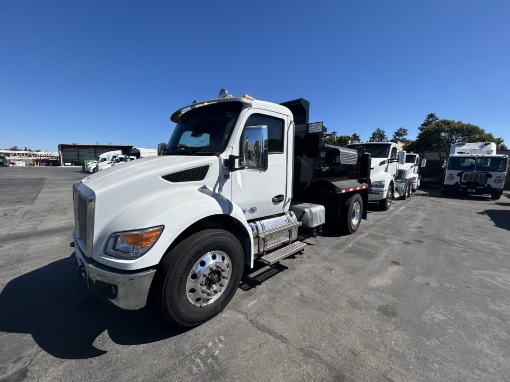 New 2025 KENWORTH T380 at Papé Kenworth in San Leandro, CA